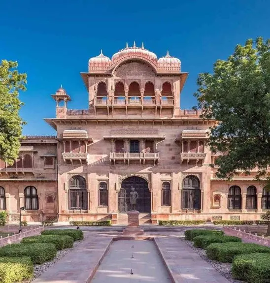 Lalgarh Palace